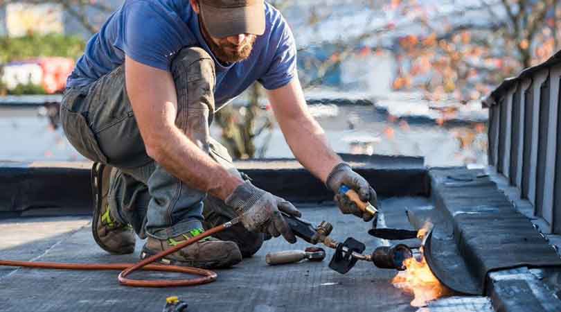 Toiture-terrasse rénovée en étanchéité bitumineuse